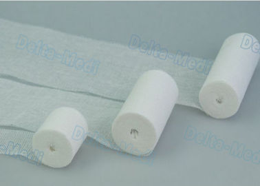 Las esponjas estéril absorbentes 100% de la gasa del algodón ruedan el color blanco para la fijación de la herida