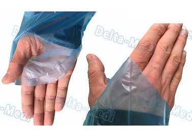 Vestido quirúrgico del CPE de los productos plásticos médicos impermeables/vestido del aislamiento con el puño del lazo del pulgar