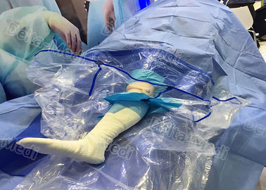 Los paquetes quirúrgicos disponibles de la rodilla, paquete quirúrgico del Arthroscopy integraron la bolsa líquida de la colección